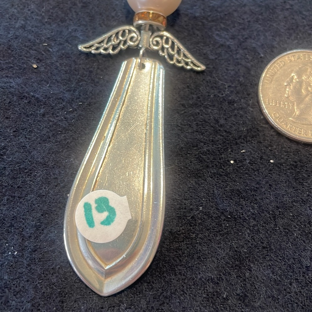 Handmade ornate silver angel pendant/ornament. - Picture 4 of 4